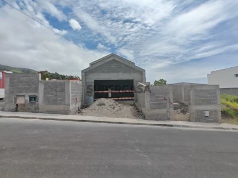 Moradia T3 Duplex em Água de Alto, Vila Franca do Campo