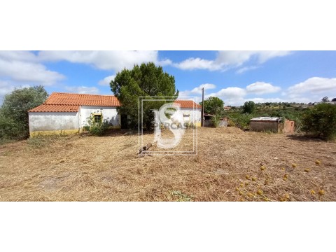 Quinta Rural T2 em Torres Novas (Santa Maria, Salvador e Santiago), Torres Novas