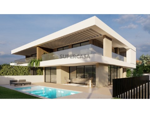 Lote para moraria Moderna v4 com cave e piscina, perto de Loulé