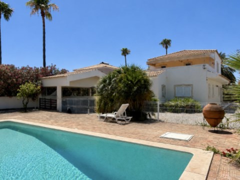 Moradia T4 em São Clemente, Loulé