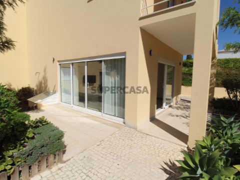 Moradia T2+1 com Piscina e Garagem - Albufeira