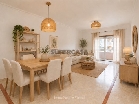 Apartamento T4 na Rua Henrique Augusto Rocha, União das Freguesias de Setúbal