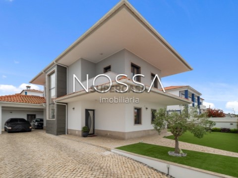 Moradia T4 em São João das Lampas, Sintra