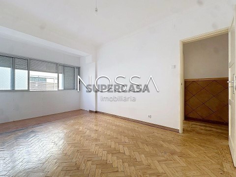 Apartamento T3 em Queluz, Sintra