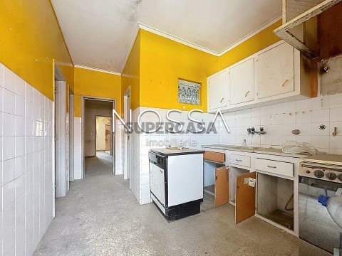 Apartamento T2 em Santa Clara, Lisboa