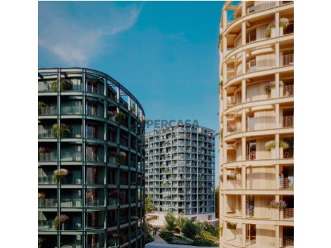 Lake Towers, Porto