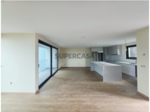 Apartamento T2 - Santa Maria Maior1