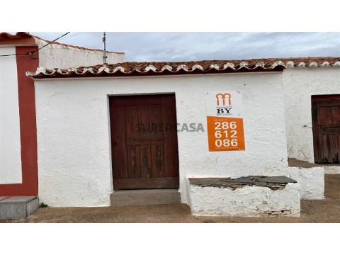 Maison Rustique au Espírito Santo, Mértola