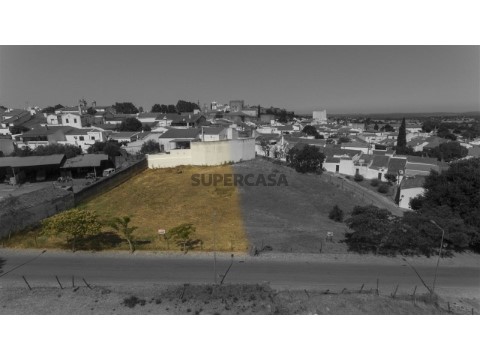 Terreno na Rua Moinho de Vento, Serpa (Salvador e Santa Maria)