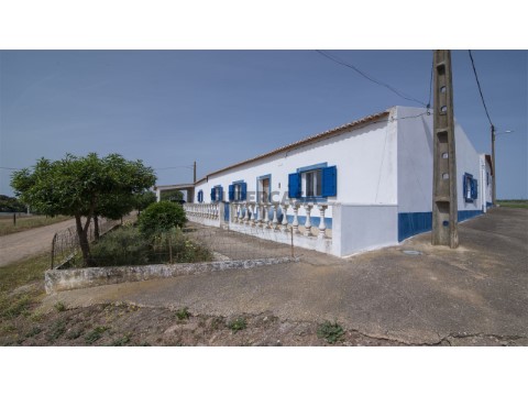 Moradia T8 em Albernoa e Trindade, Beja
