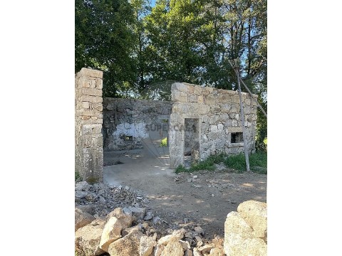 Moradia T1 em Bico e Cristelo, Paredes de Coura