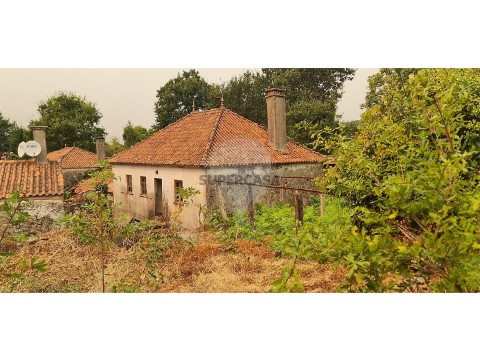 Moradia T0 em Romarigães, Paredes de Coura