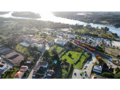 Terreno em Vila Nova de Cerveira e Lovelhe, Vila Nova de Cerveira