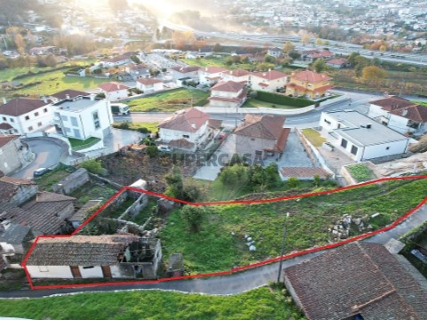 Moradia T8 em Antime e Silvares (São Clemente), Fafe
