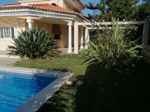 Moradia T6 Duplex em Cascais e Estoril, Cascais