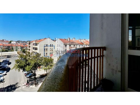 公寓 3 卧室 在 Algueirão-Mem Martins, Sintra