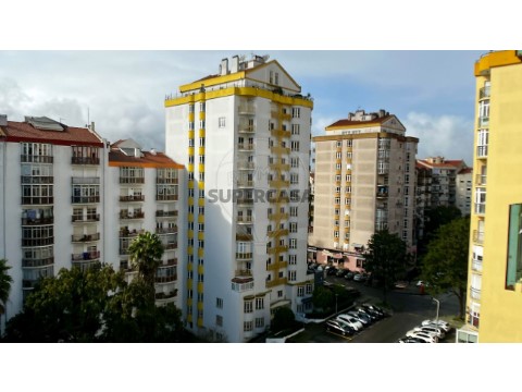 公寓 2 卧室 在 Algueirão-Mem Martins, Sintra