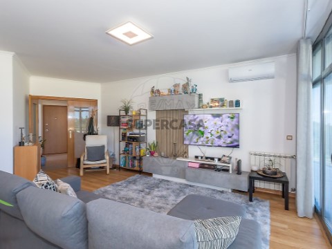 Appartement 3 kamers Op Mina de Água, Amadora
