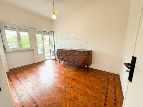 Apartamento T2 em São Domingos de Benfica, Lisboa