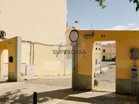 Apartamento T2 em Penha de França, Lisboa