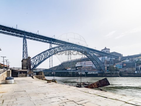 Apartamento T2 em Cedofeita, Santo Ildefonso, Sé, Miragaia, São Nicolau e Vitória, Porto