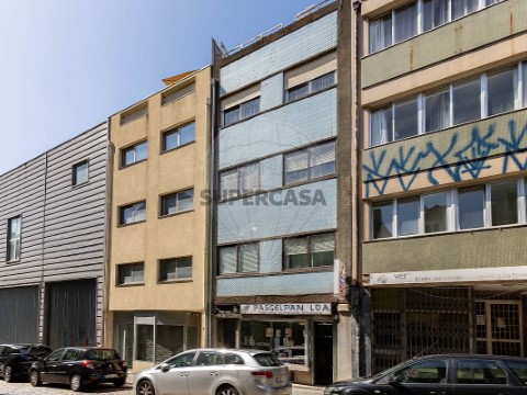 Prédio em Cedofeita, Santo Ildefonso, Sé, Miragaia, São Nicolau e Vitória, Porto