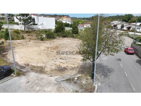 Terreno em Cidade da Maia, Maia