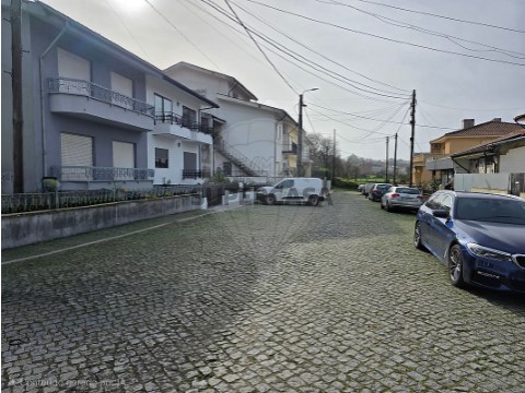 Terreno em Cidade da Maia, Maia