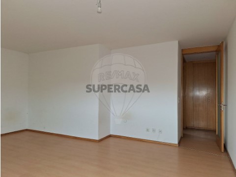 Apartamento T3 em Cidade da Maia, Maia