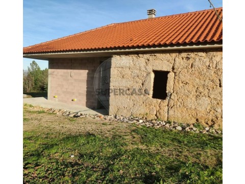 Moradia T3 em Teixoso e Sarzedo, Covilhã