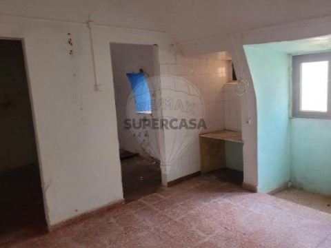 Apartamento T1 em Borba (São Bartolomeu), Borba