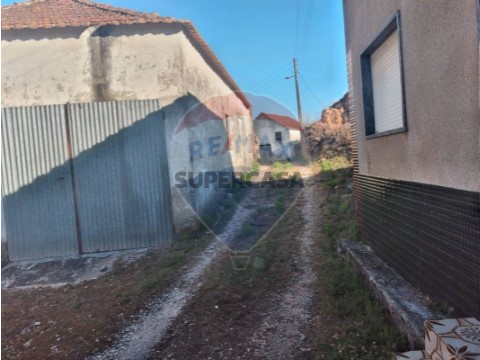 Moradia T0 em Alcobertas, Rio Maior