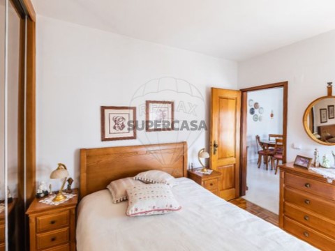 Apartamento T2 em Carnide, Lisboa