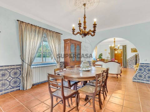 Moradia T5 em Agualva e Mira-Sintra, Sintra