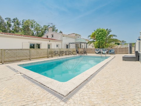 Moradia T4 em Santo Onofre e Serra do Bouro, Caldas da Rainha