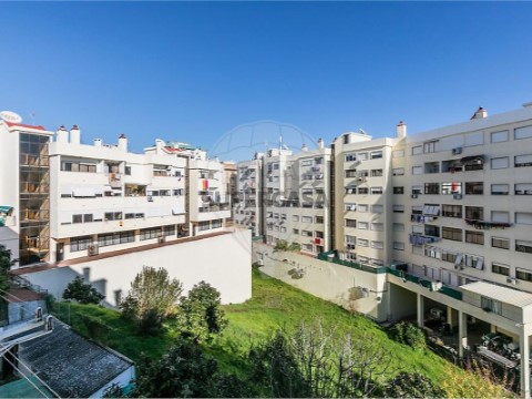 Apartamento T2 em Benfica, Lisboa
