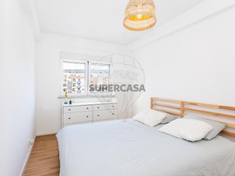 Apartamento T2 em Alfragide, Amadora
