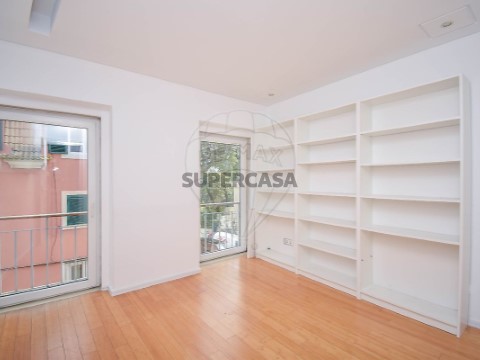 Apartamento T2 em Estrela, Lisboa