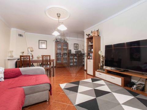 Apartamento T3 em Póvoa de Santo Adrião e Olival Basto, Odivelas
