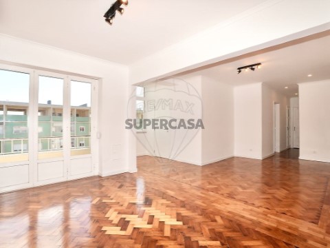 Apartamento T3 em Avenidas Novas, Lisboa