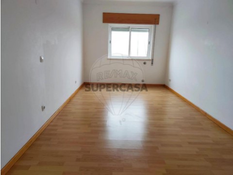 Apartamento T2 na Azambuja, Azambuja