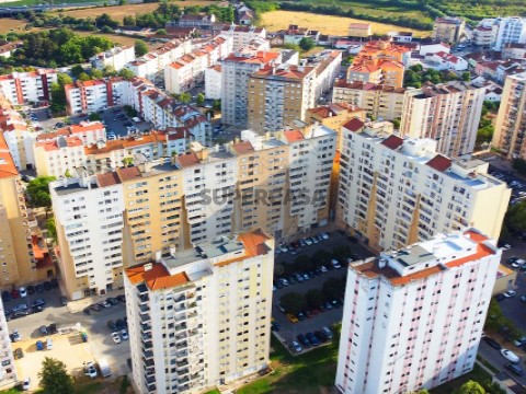 Apartamento T3 em Carregado e Cadafais, Alenquer