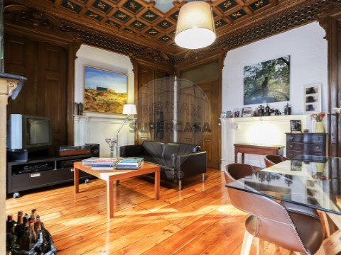 Apartamento T2 em Misericórdia, Lisboa