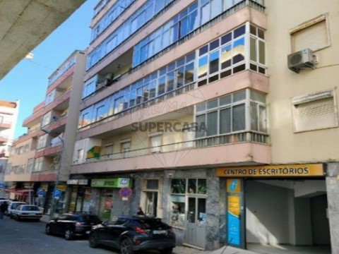 Apartamento 2 habitaciones en Encosta do Sol, Amadora