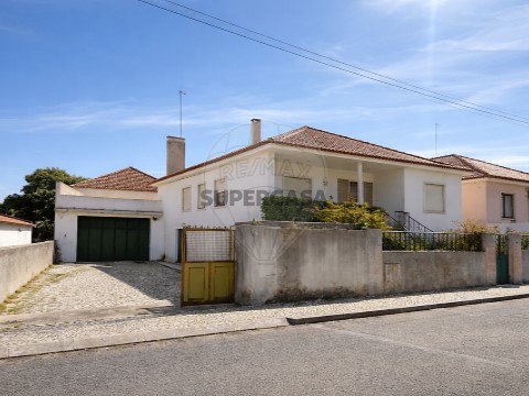 Moradia T4 em Gaeiras, Óbidos