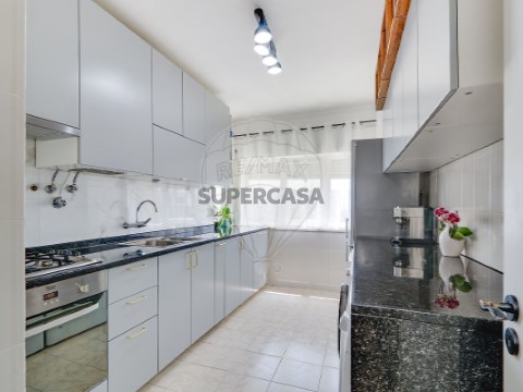 Apartamento T3 em São Sebastião, Setúbal