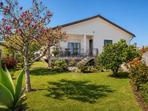 Moradia T3 em Valongo do Vouga, Águeda