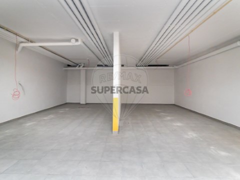 Apartamento T3 em Montijo e Afonsoeiro, Montijo