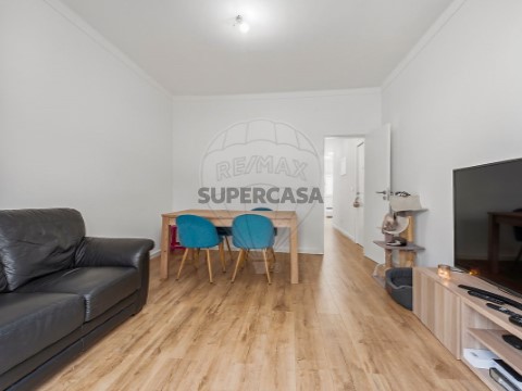 Apartamento T1 em Baixa da Banheira e Vale da Amoreira, Moita
