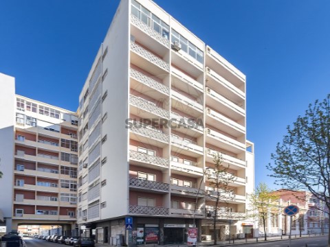 Apartamento T4 em Barreiro e Lavradio, Barreiro